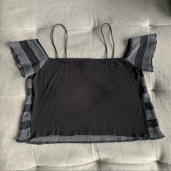 3 For $20 TOPSHOP Striped Off The Shoulder Top - Picture 6 of 7